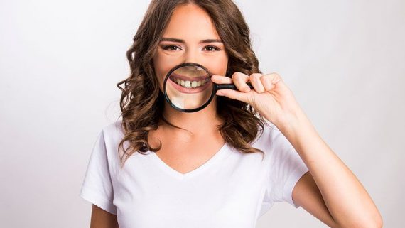 Cómo corregir un diastema dental