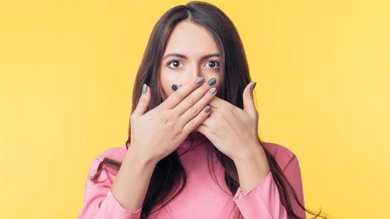 Las causas del mal aliento: todo lo que necesitas saber